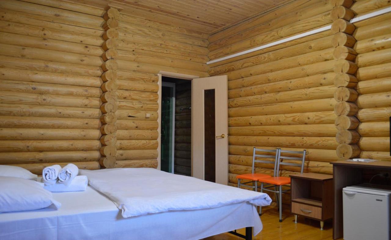 Абхазская Усадьба Otel Gagra Dış mekan fotoğraf